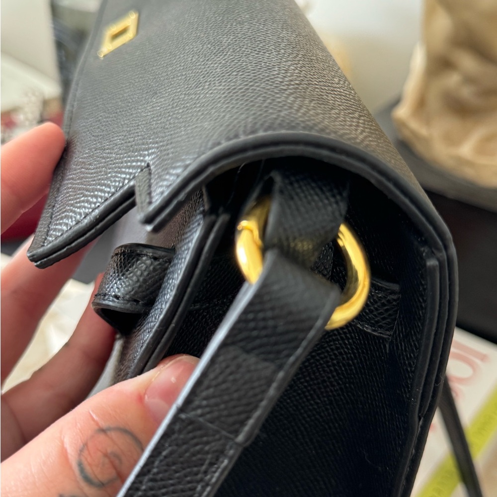 Elegant Black Leather Clutch - Picture 4 of 4